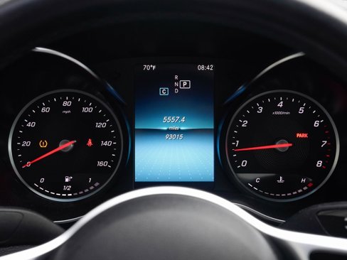 Used 2019 Mercedes-Benz C 300 Sedan image 3