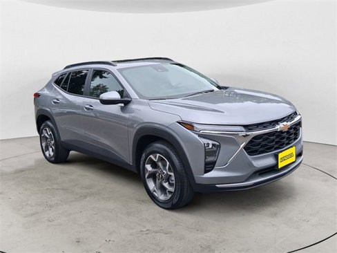 New 2026 Chevrolet Trax LT w/ Sunroof Package image 7