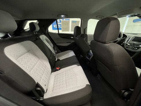 Used 2022 Chevrolet Equinox LS image 6