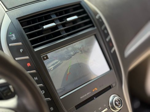 Used 2017 Lincoln MKC Premiere image 26