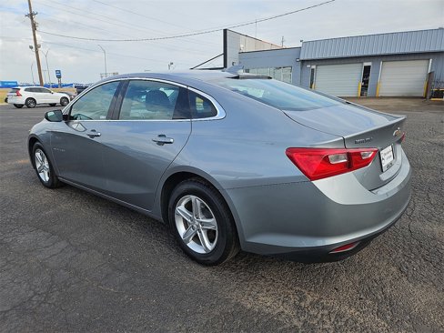 Used 2023 Chevrolet Malibu LT image 4