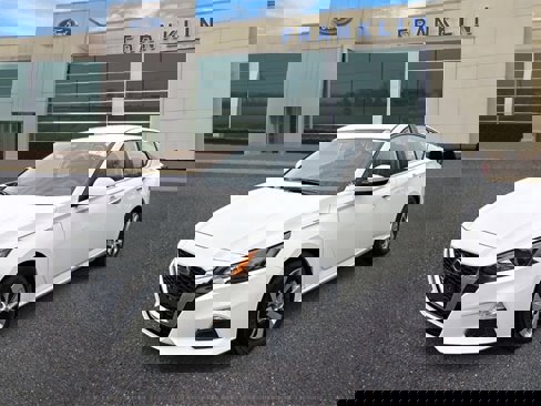Used 2022 Nissan Altima 2.5 S image 3