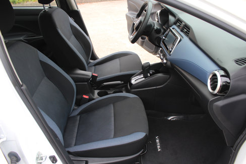 Used 2023 Nissan Versa SV w/ Trunk Package image 44