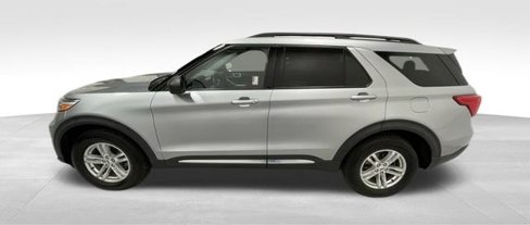 Used 2021 Ford Explorer XLT w/ Equipment Group 202A image 7