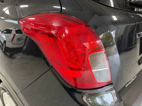 Used 2016 Buick Encore FWD image 8