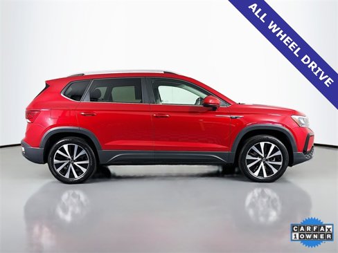 Used 2023 Volkswagen Taos SE image 8