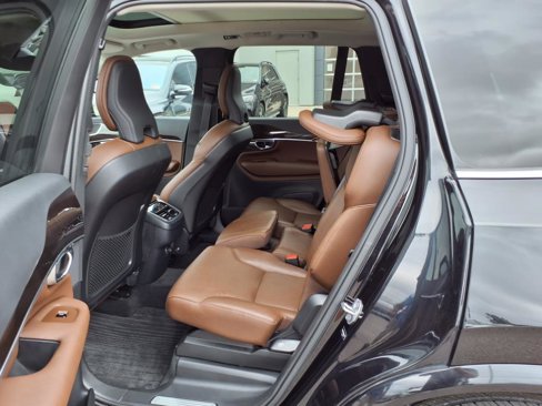 Used 2019 Volvo XC90 T6 Momentum w/ Advanced Package image 12
