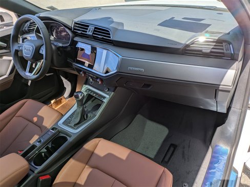 New 2025 Audi Q3 2.0T Premium image 27