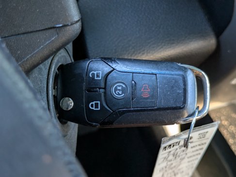 Used 2015 Ford Explorer Limited image 30