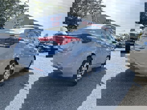 Used 2011 Hyundai Elantra Limited w/ Premium Pkg 5 image 4