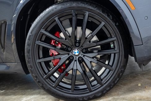 Used 2022 BMW X5 xDrive40i w/ M Sport Package image 29