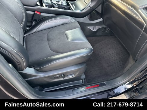 Used 2019 Ford Edge ST image 64