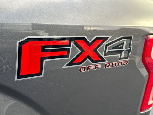 Used 2016 Ford F150 XLT w/ Equipment Group 302A Luxury image 12