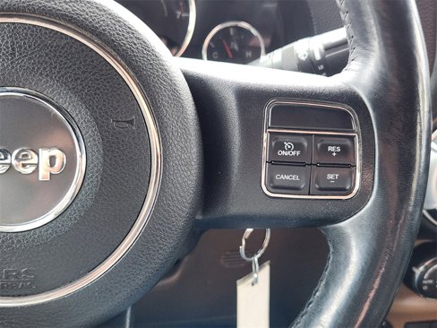 Used 2013 Jeep Wrangler Unlimited Sahara w/ Connectivity Group image 17