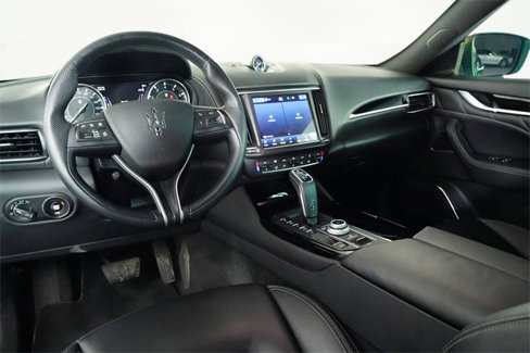 Used 2022 Maserati Levante GT image 2