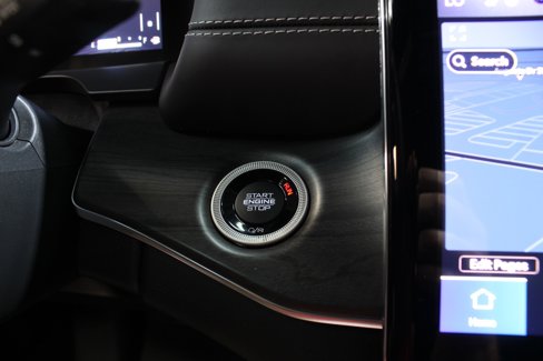 Used 2021 Jeep Grand Cherokee L Overland w/ Advanced Protech Group III image 86