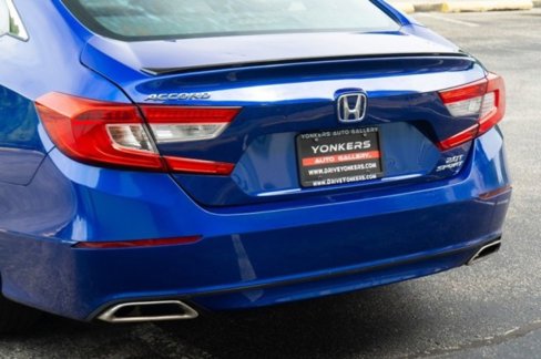 Used 2021 Honda Accord Sport image 11