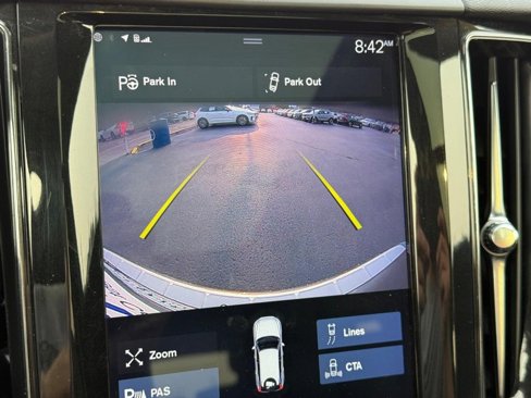 Used 2019 Volvo XC60 T5 Momentum w/ Multimedia Package image 22