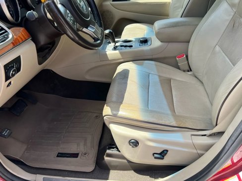 Used 2013 Jeep Grand Cherokee Overland image 16