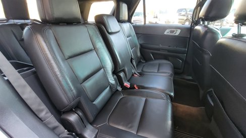 Used 2015 Ford Explorer XLT w/ Equipment Group 202B image 32