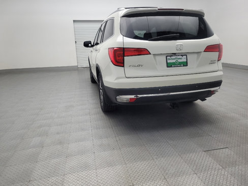 Used 2016 Honda Pilot Elite image 6