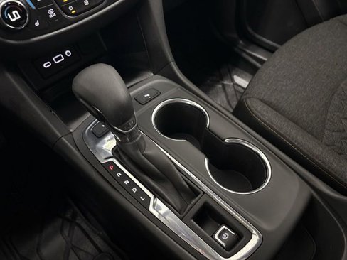 Used 2022 Chevrolet Equinox LT image 37