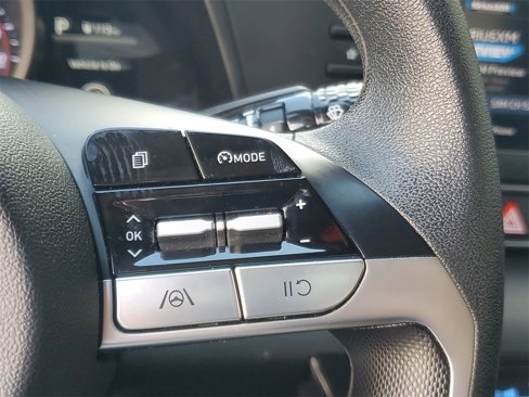Certified 2023 Hyundai Elantra SEL image 24