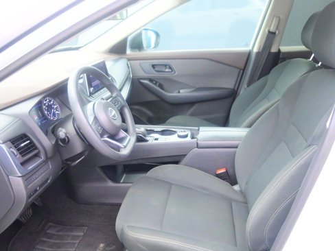 Used 2023 Nissan Rogue S image 17