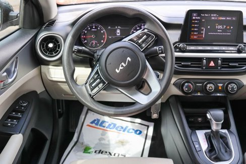 Used 2022 Kia Forte LXS image 17