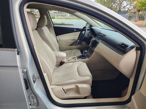 Used 2010 Volkswagen Passat Komfort image 13