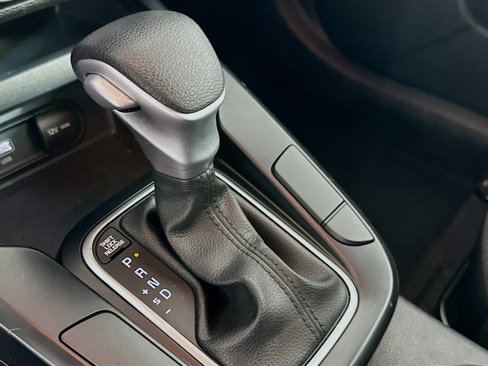 Used 2023 Kia Soul LX w/ LX Technology Package image 24