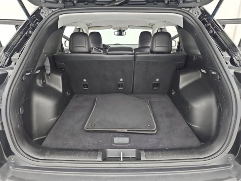 Used 2021 Jeep Cherokee Latitude Plus image 14