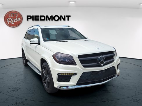 Used 2015 Mercedes-Benz GL 550 4MATIC image 4