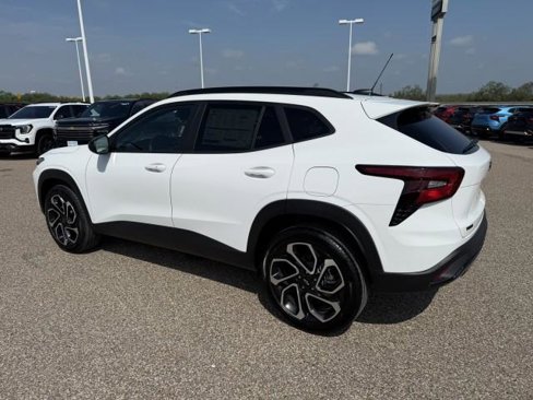 New 2025 Chevrolet Trax RS image 6