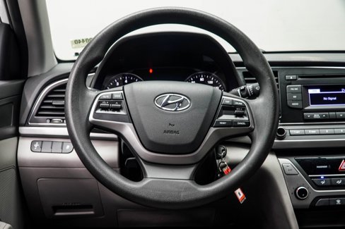 Used 2017 Hyundai Elantra SE image 15