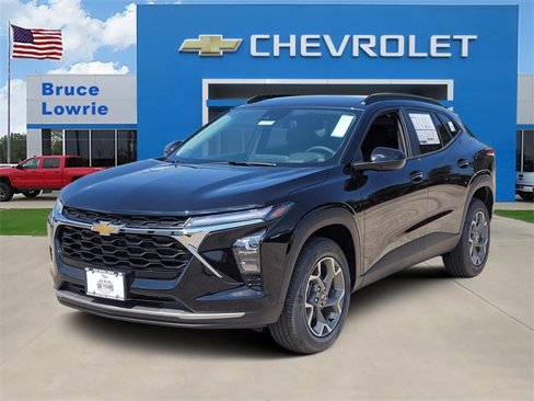 New 2025 Chevrolet Trax LT w/ Driver Confidence Package image 1