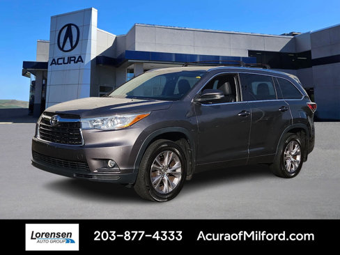 Used 2015 Toyota Highlander XLE image 1