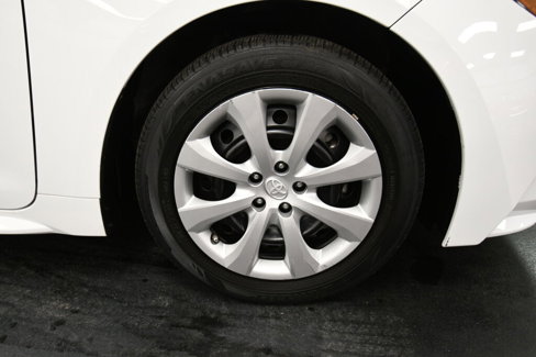 Used 2023 Toyota Corolla LE image 27