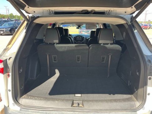 Used 2018 Chevrolet Traverse LT image 17