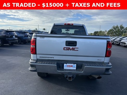 Used 2015 GMC Sierra 2500 SLT w/ Suspension Package, Off-Road image 5