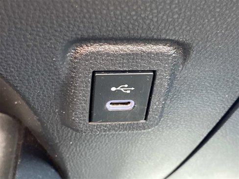 Used 2023 Toyota Corolla LE image 27