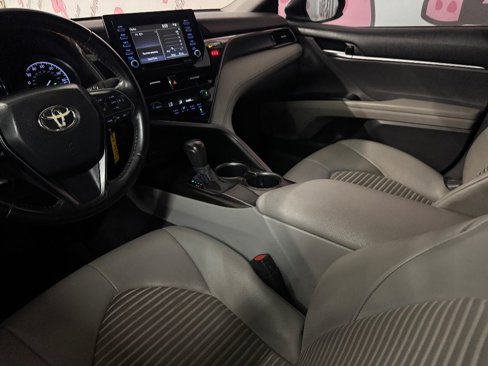 Used 2021 Toyota Camry SE image 17
