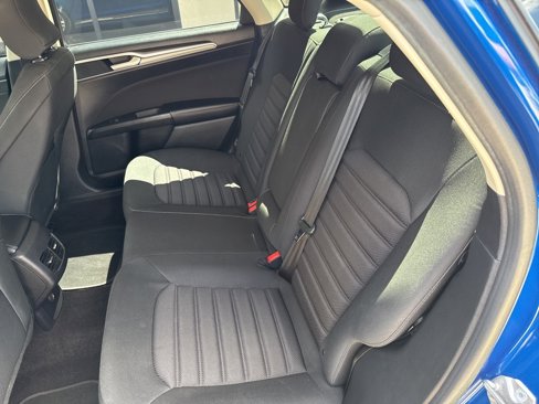Used 2018 Ford Fusion SE w/ Fusion SE Technology Package image 22