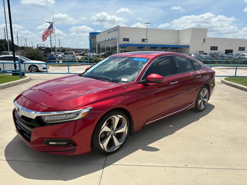Certified 2018 Honda Accord Touring image 3