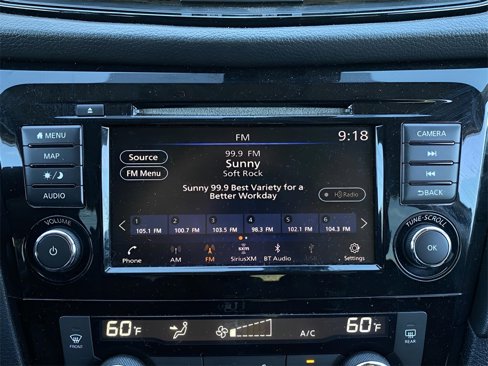 Used 2019 Nissan Rogue SV w/ Premium Package image 11