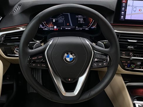 Certified 2023 BMW 540i xDrive w/ Executive Package image 15