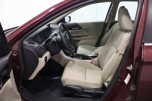 Used 2017 Honda Accord LX image 10