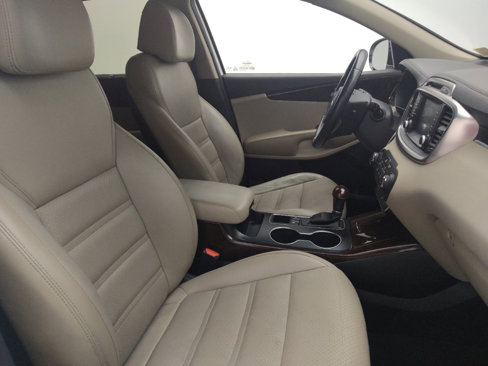 Used 2017 Kia Sorento EX image 21