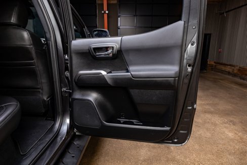 Used 2019 Toyota Tacoma TRD Sport image 38