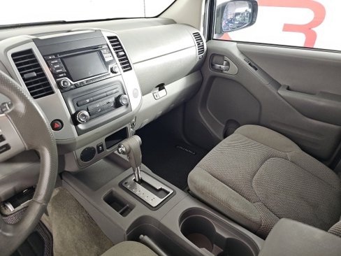 Used 2017 Nissan Frontier SV image 23